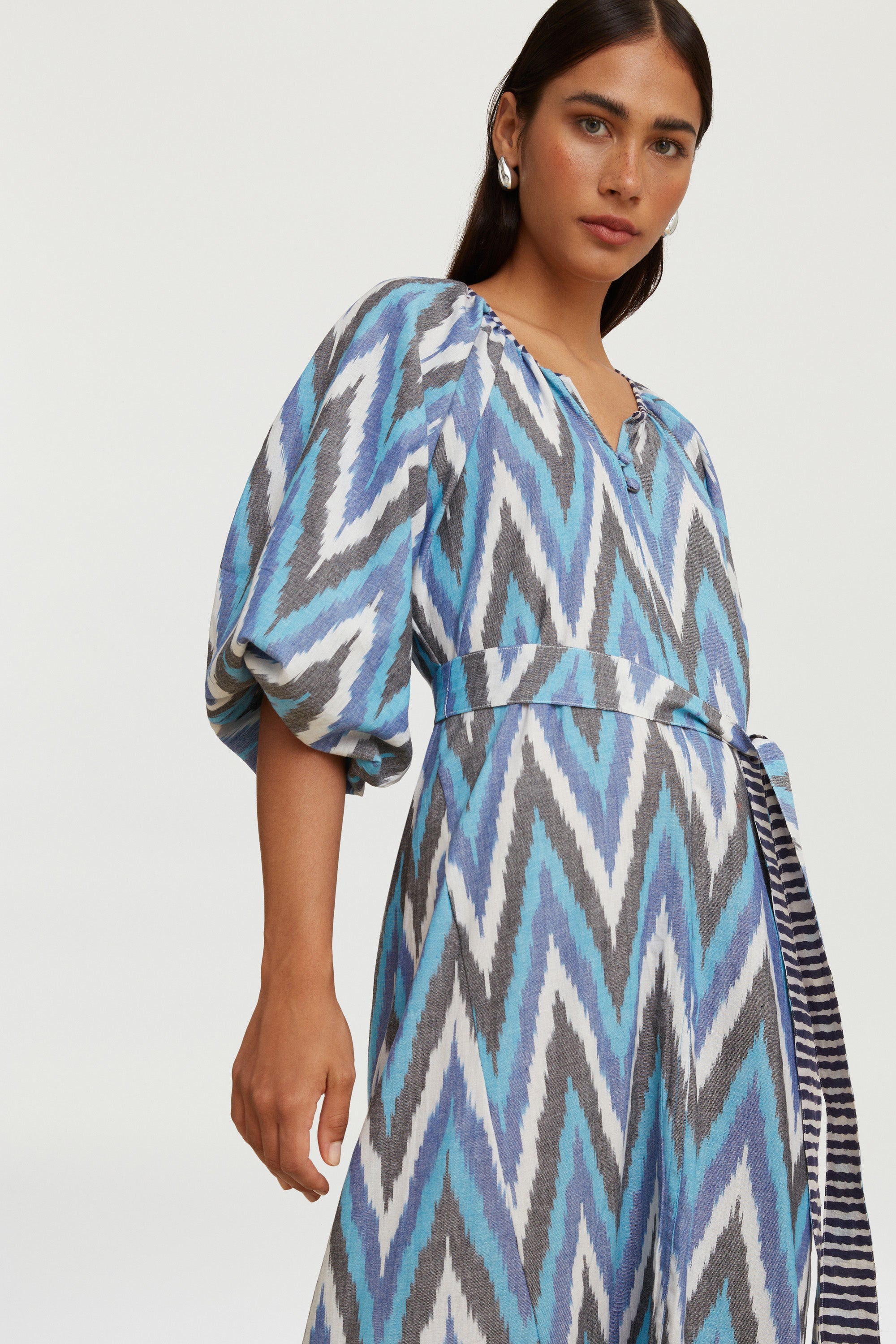 RECO PRIX : 175 // Mandili Dress Saheli Ikat Indigo