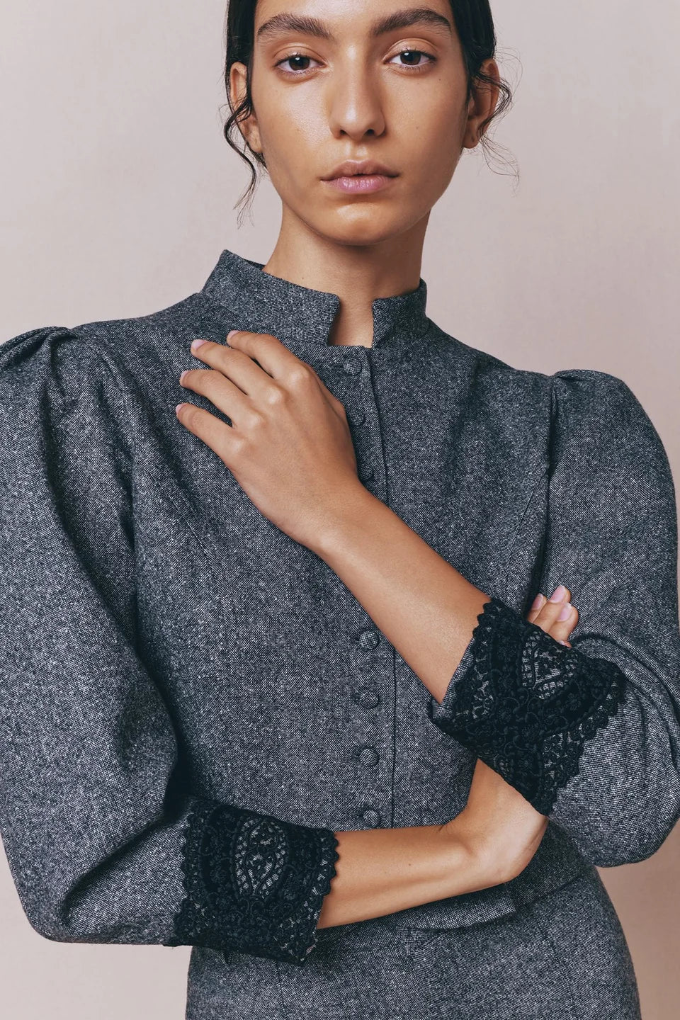 SPECKLED GREY // AMOAKO FLANNEL LACE