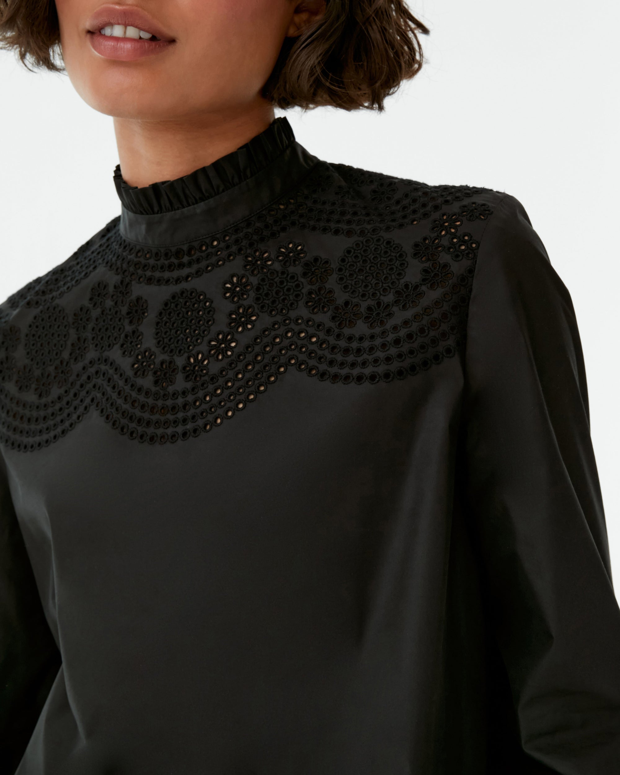 Mona blouse in linen - Black