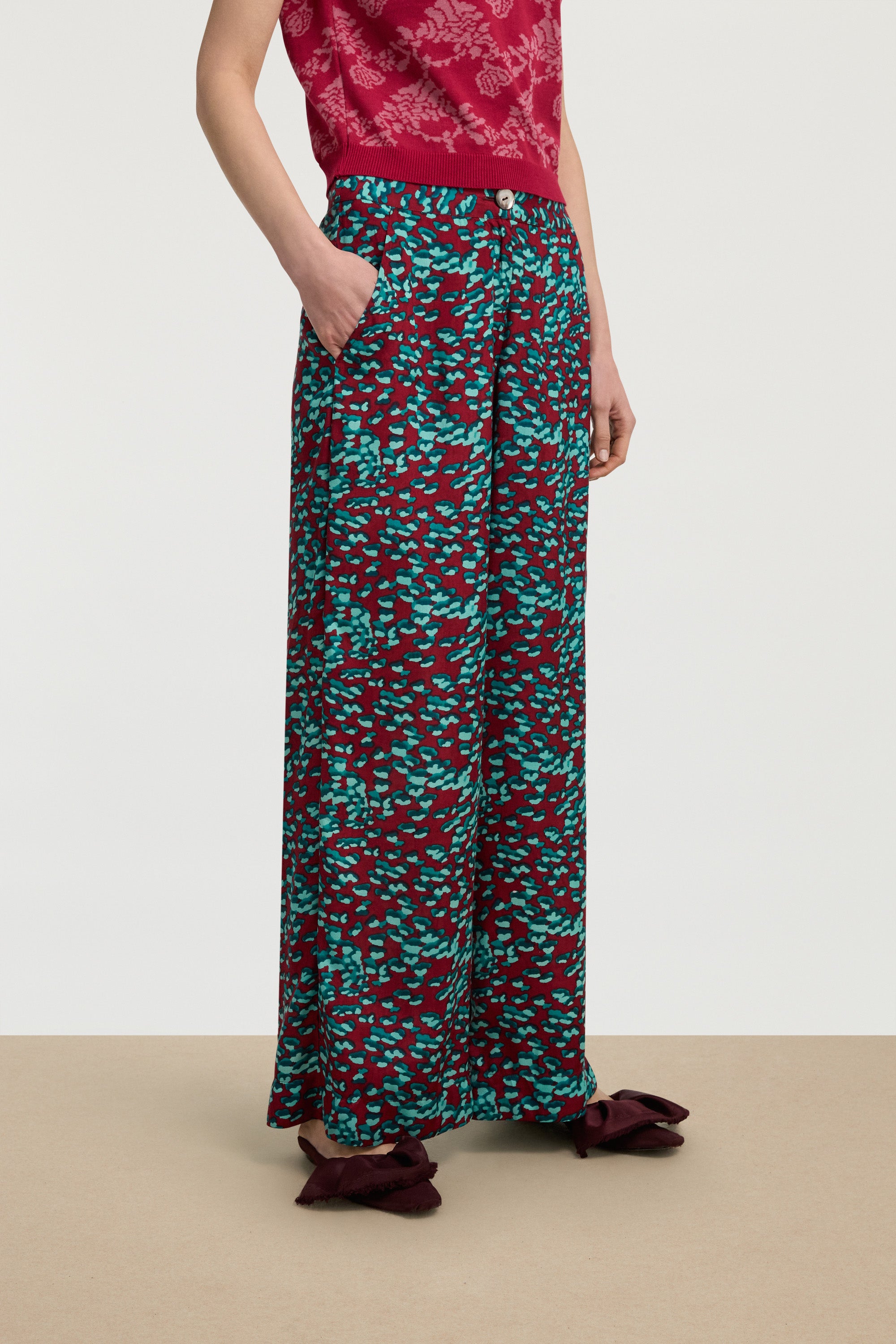 RECO PRIX : 132,5 // Myanmar Pant Ito Jakucho Red
