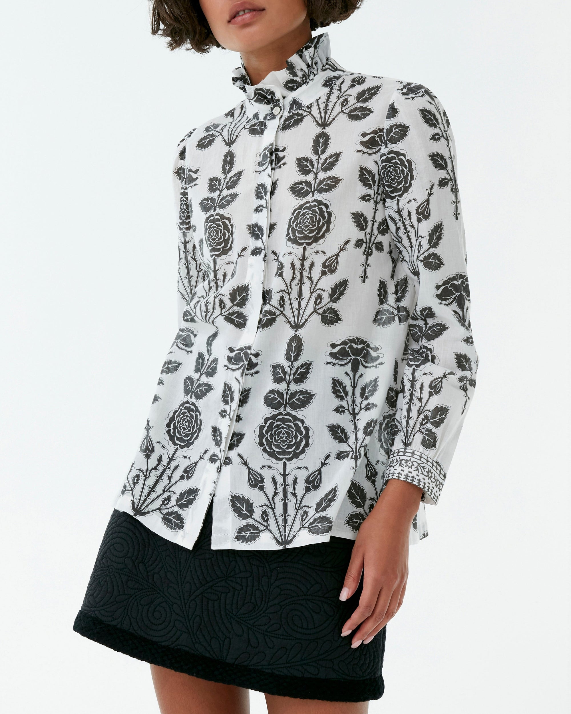 Victoria blouse in linen - Black & White