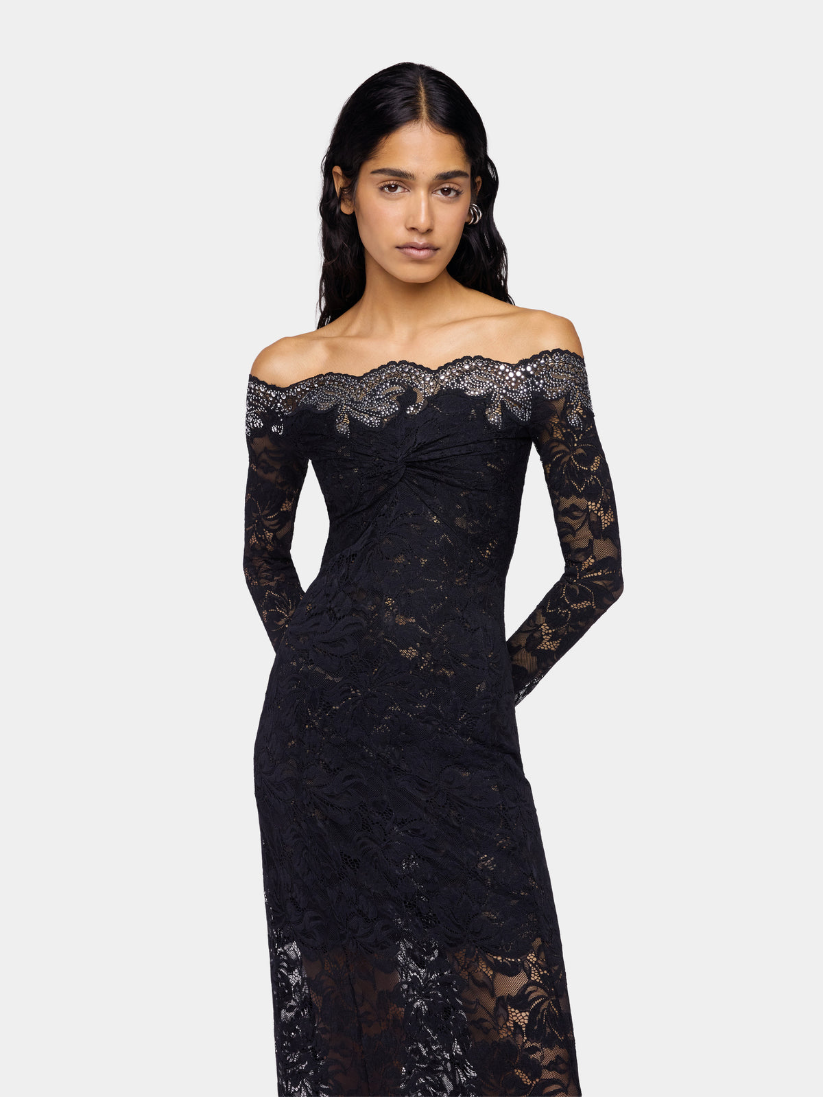 Long dress in lace