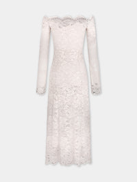 Long dress in lace