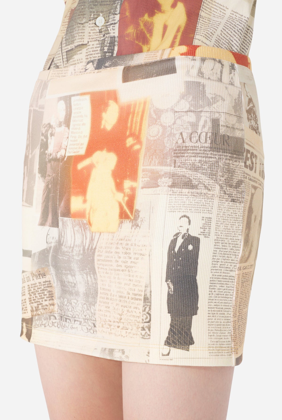 La Jupe Journal - Ecru & Lightgrey & Red