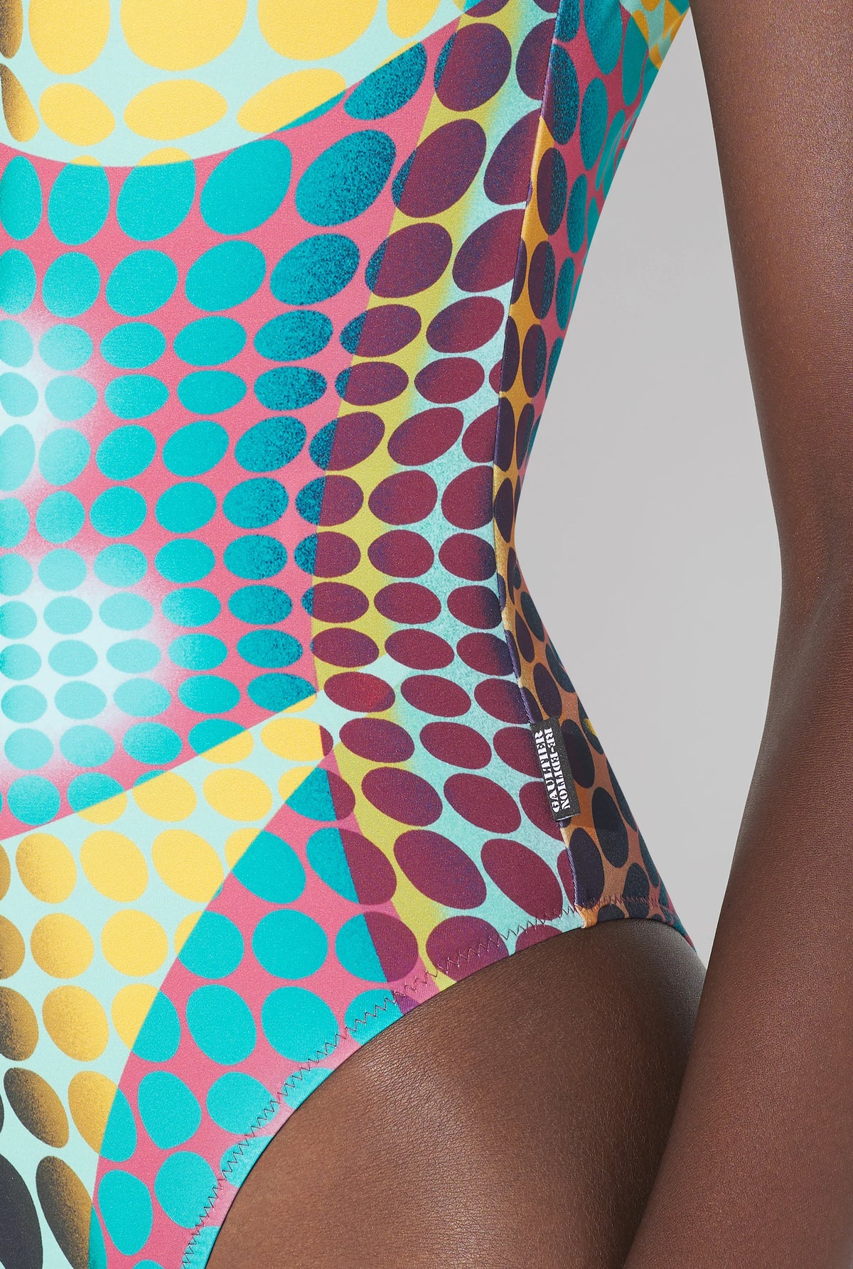 Maillot De Bain Une Pièce Imprimé Dots Bleu.
 - Blue & Purple & Yellow