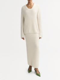 Curly-knit cashmere jumper with a round neck - White