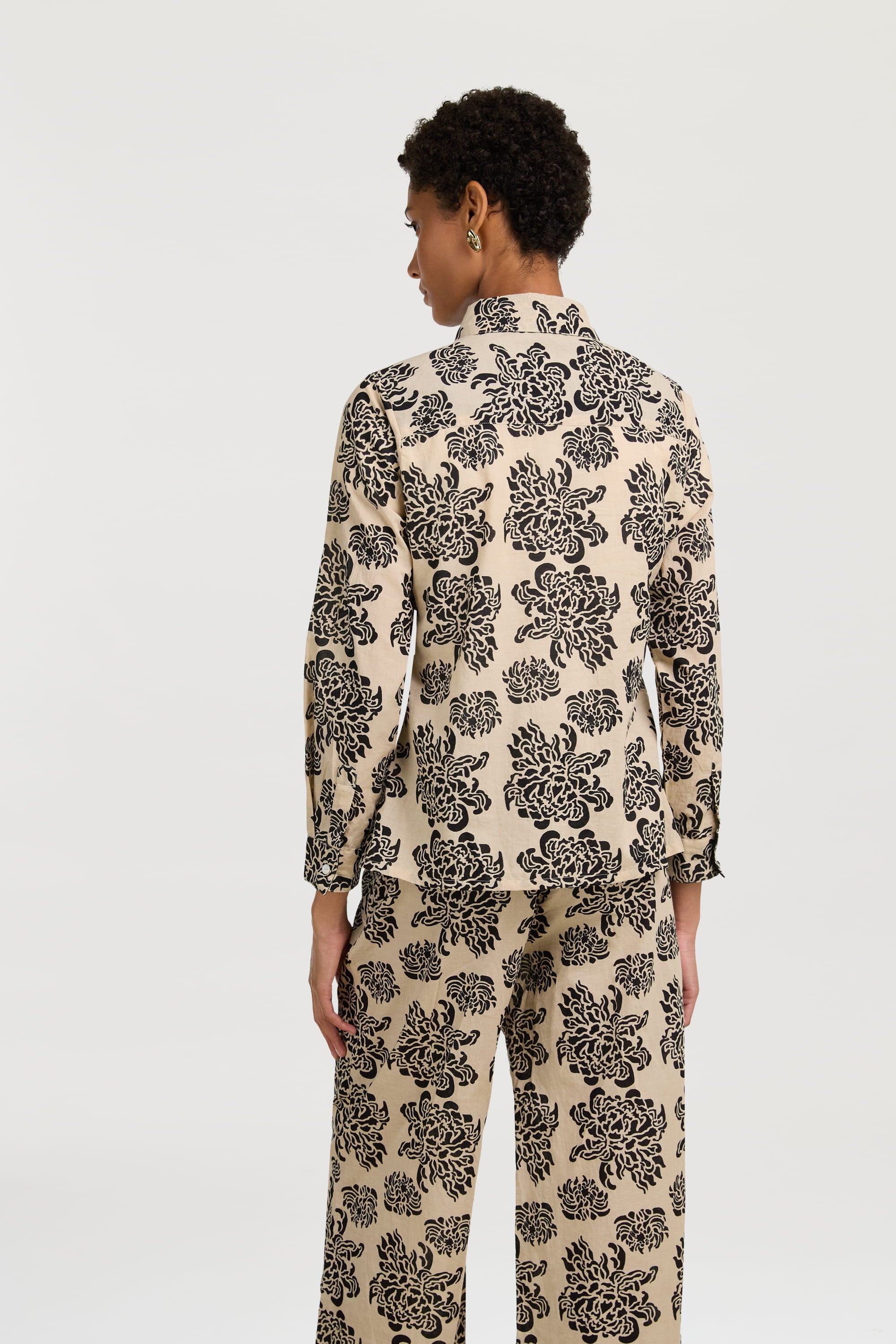 RECO PRIX : 144 // Bella Shirt Naoshima Black