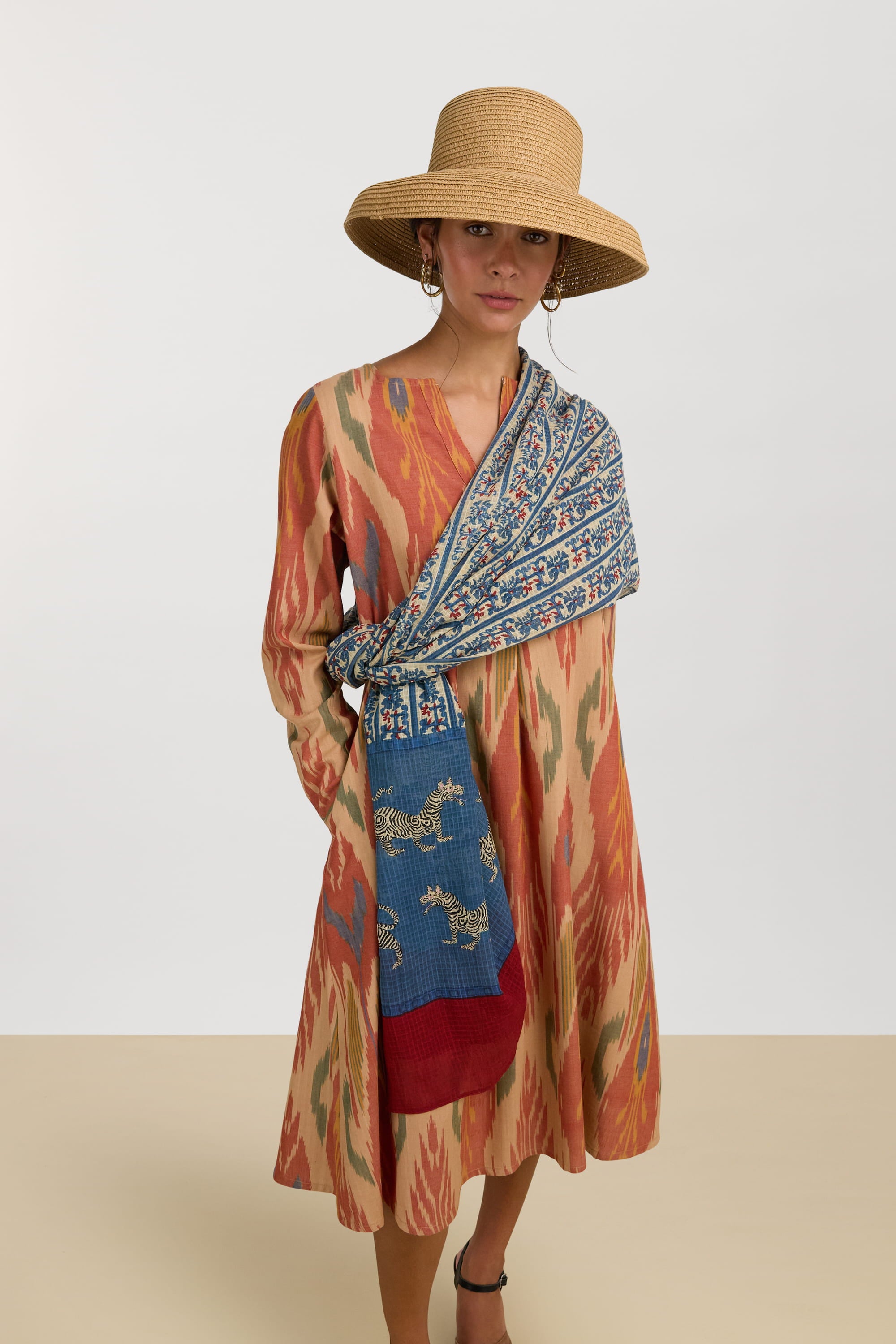 RECO PRIX : 98 // Kotadoria Shawl 100X200Cm Dragon Tiger Ivory