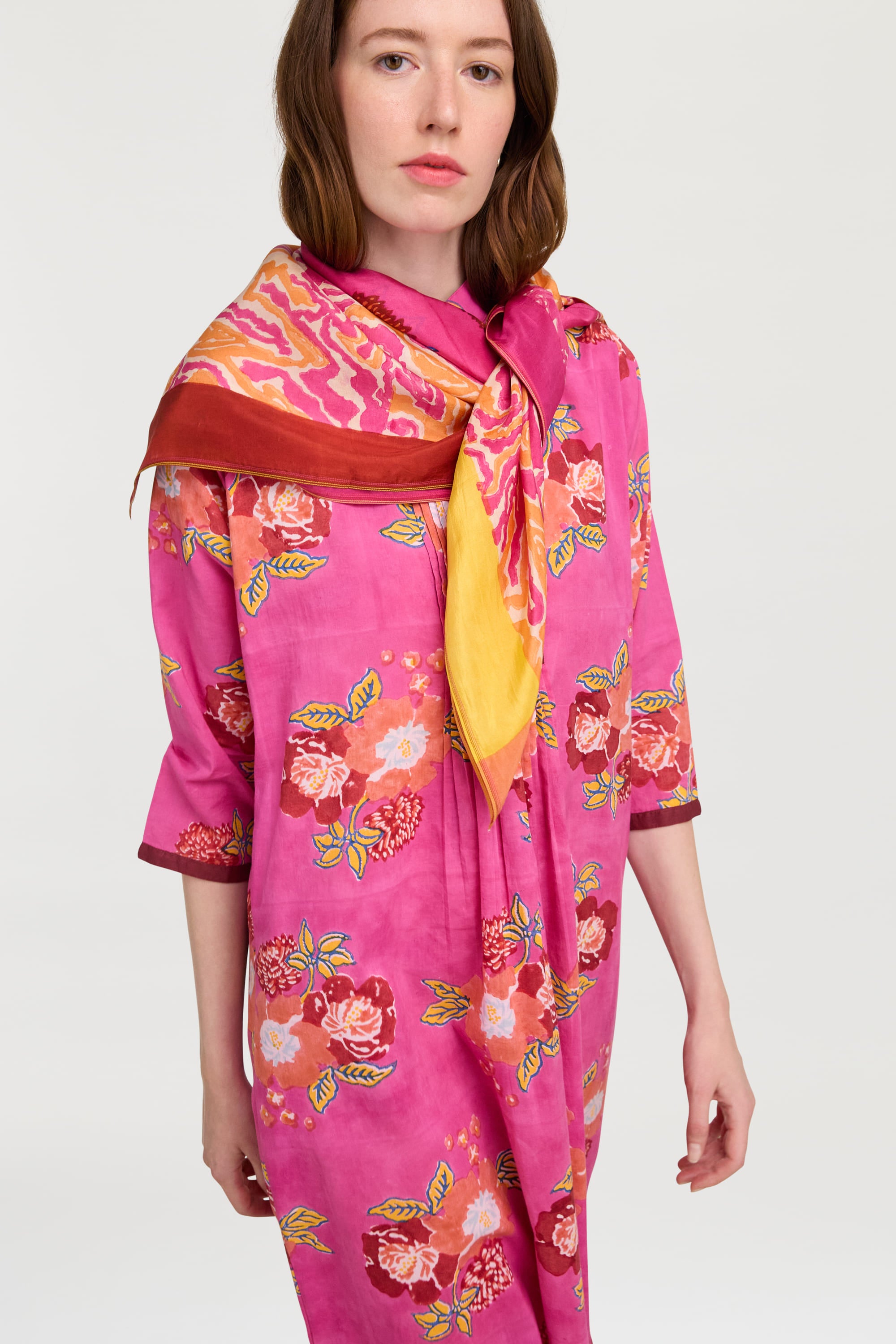 RECO PRIX : 126 // Foulard Silk 100X100Cm Dandelion Fuxia