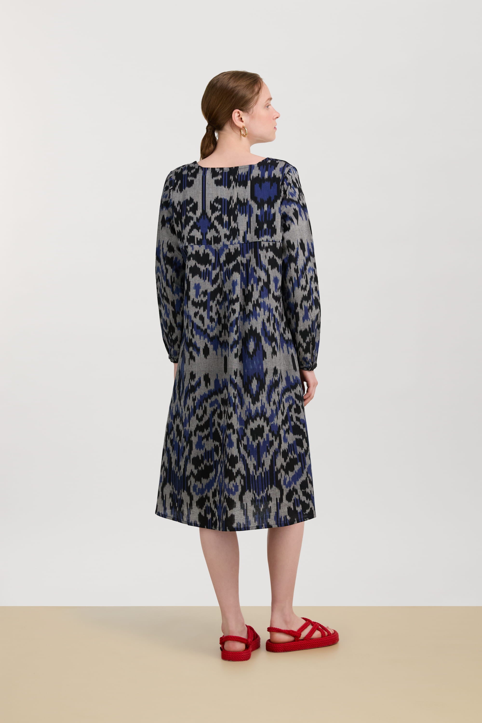 RECO PRIX : 249 // Madhu Dress Midikasuri Damask Black
