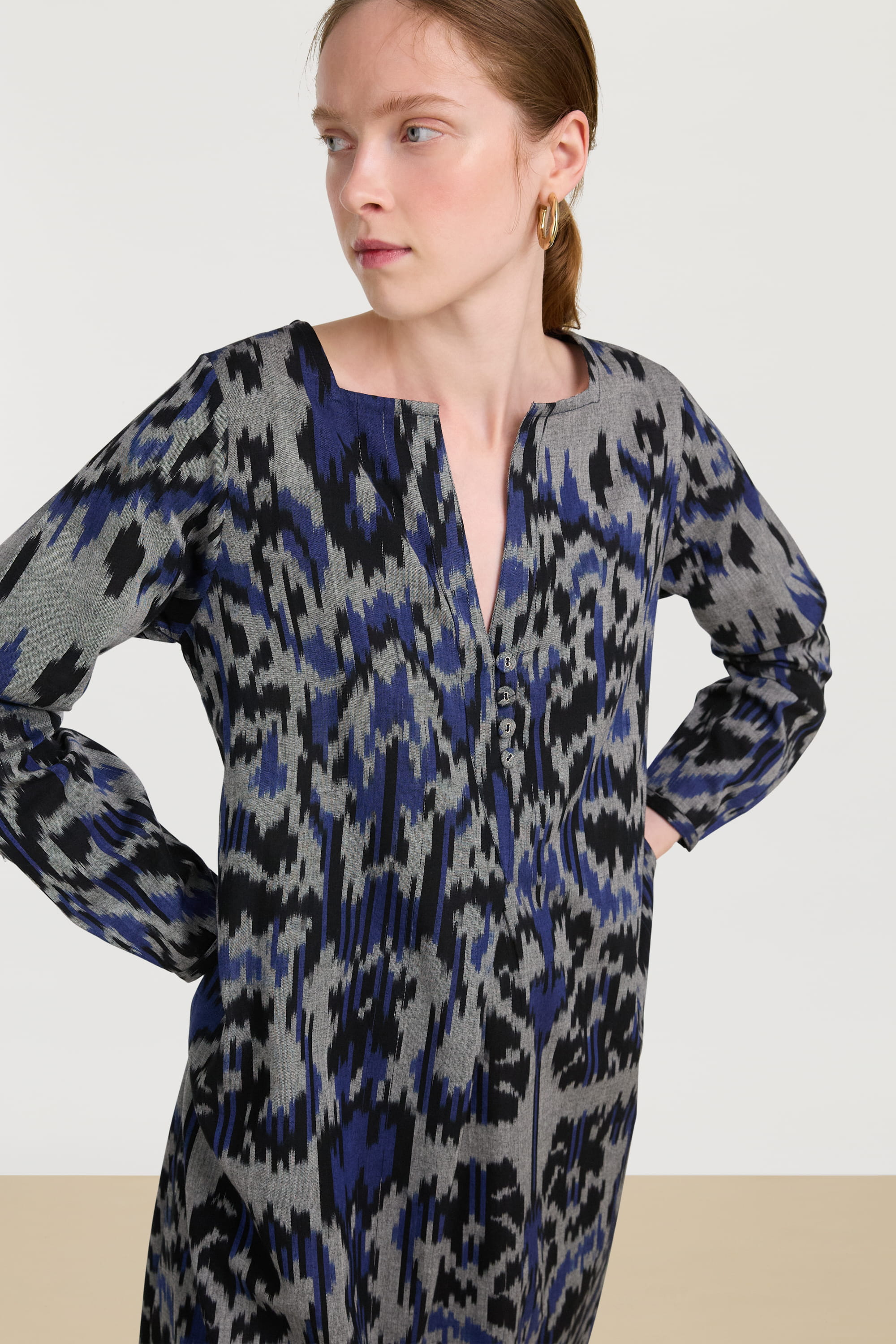 RECO PRIX : 249 // Madhu Dress Midikasuri Damask Black