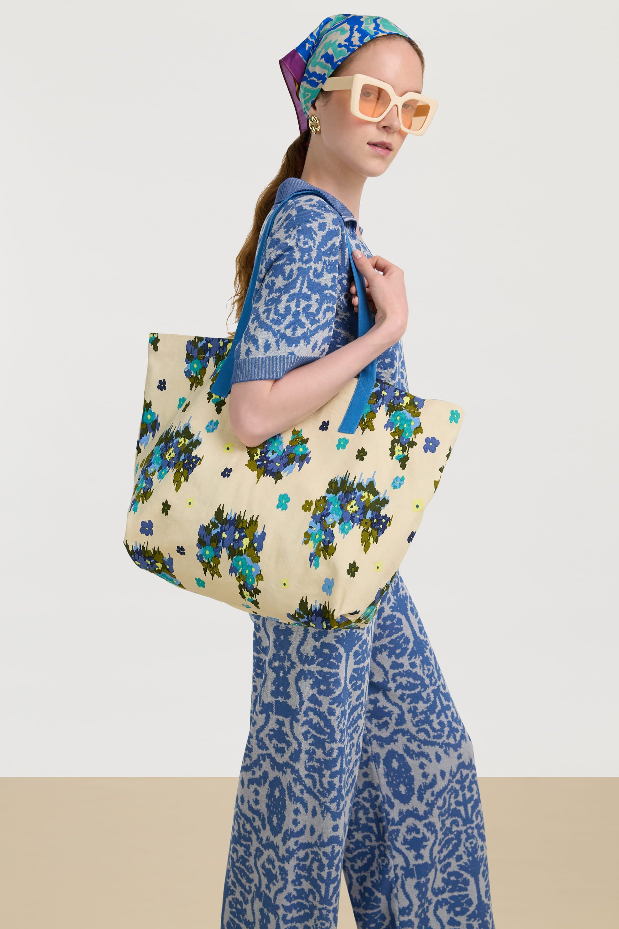 RECO PRIX : 73,5 // New Lisa Bag Ginza Bouquet Ivory