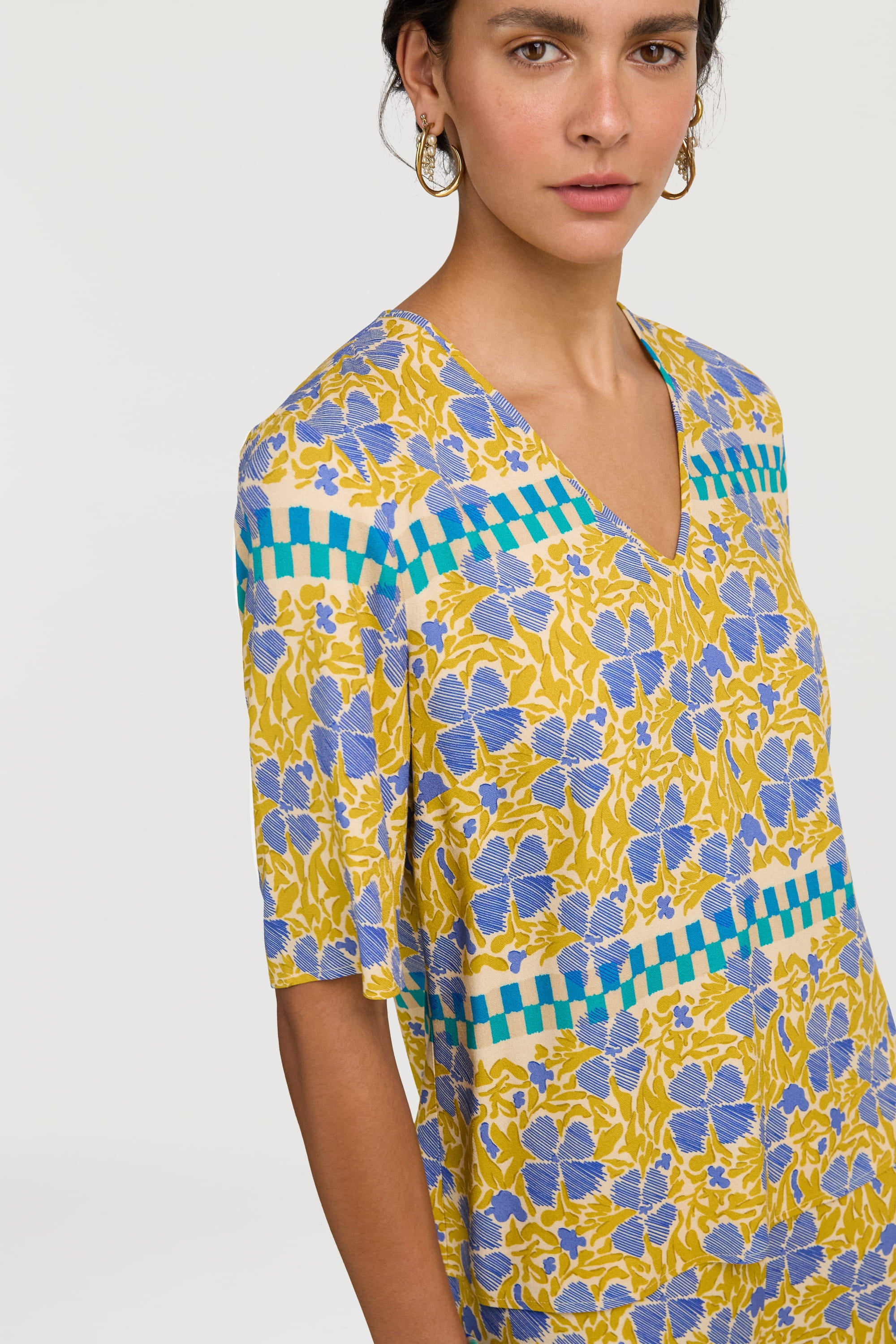 RECO PRIX : 141 // T Shirt V Neck Japan Bounch Blue