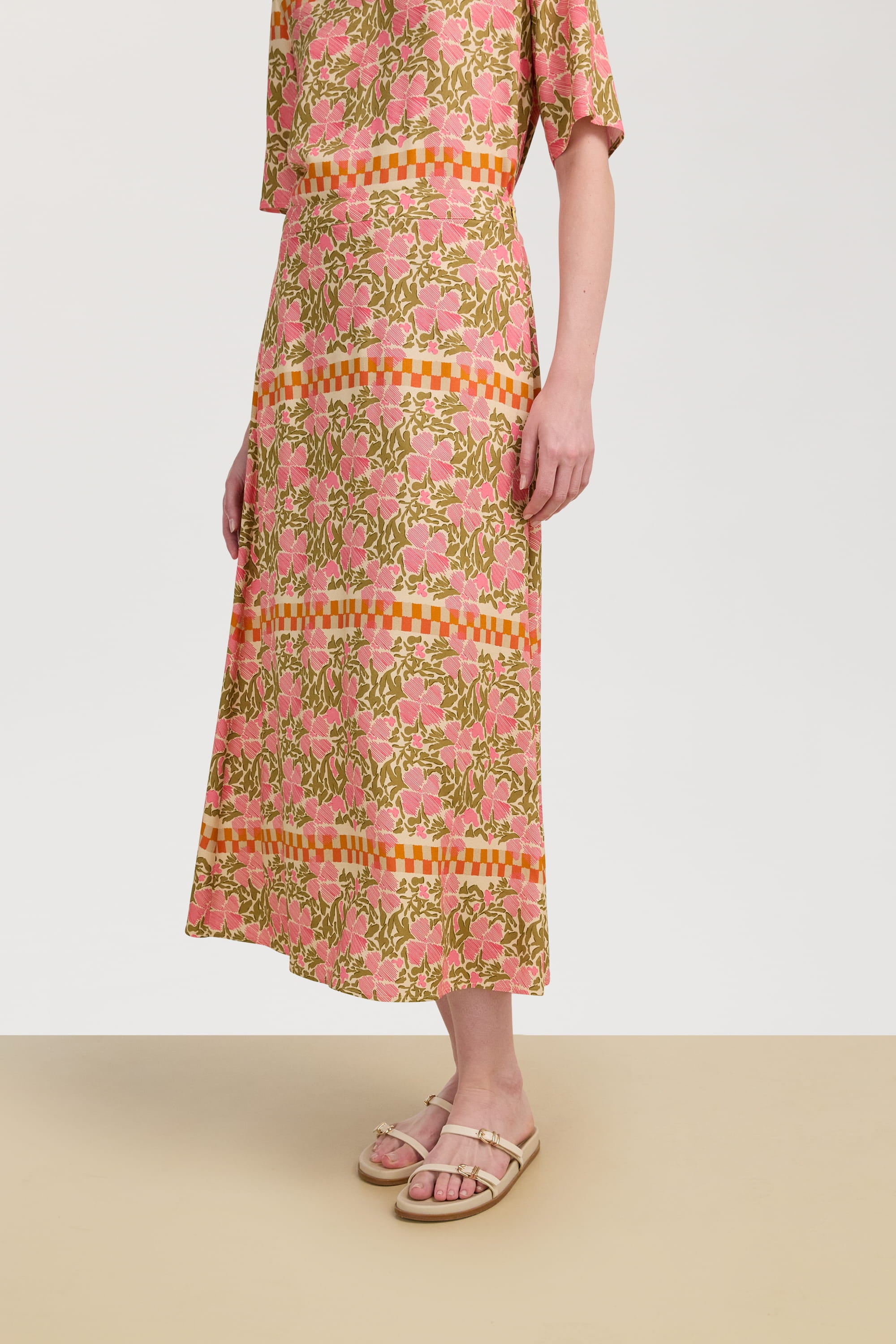 RECO PRIX : 207 // Tulip Skirt Japan Bunch Pink