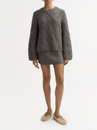 Chunky-knit cable-patterned woollen jumper - Brown