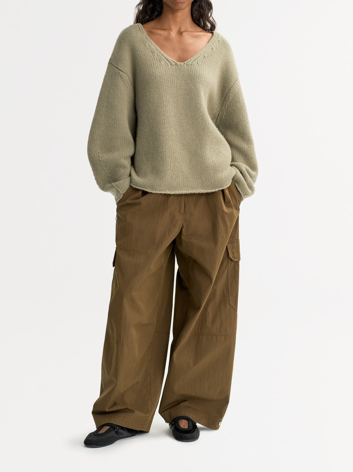 V-neck top with puff sleeves in cashmere - Green