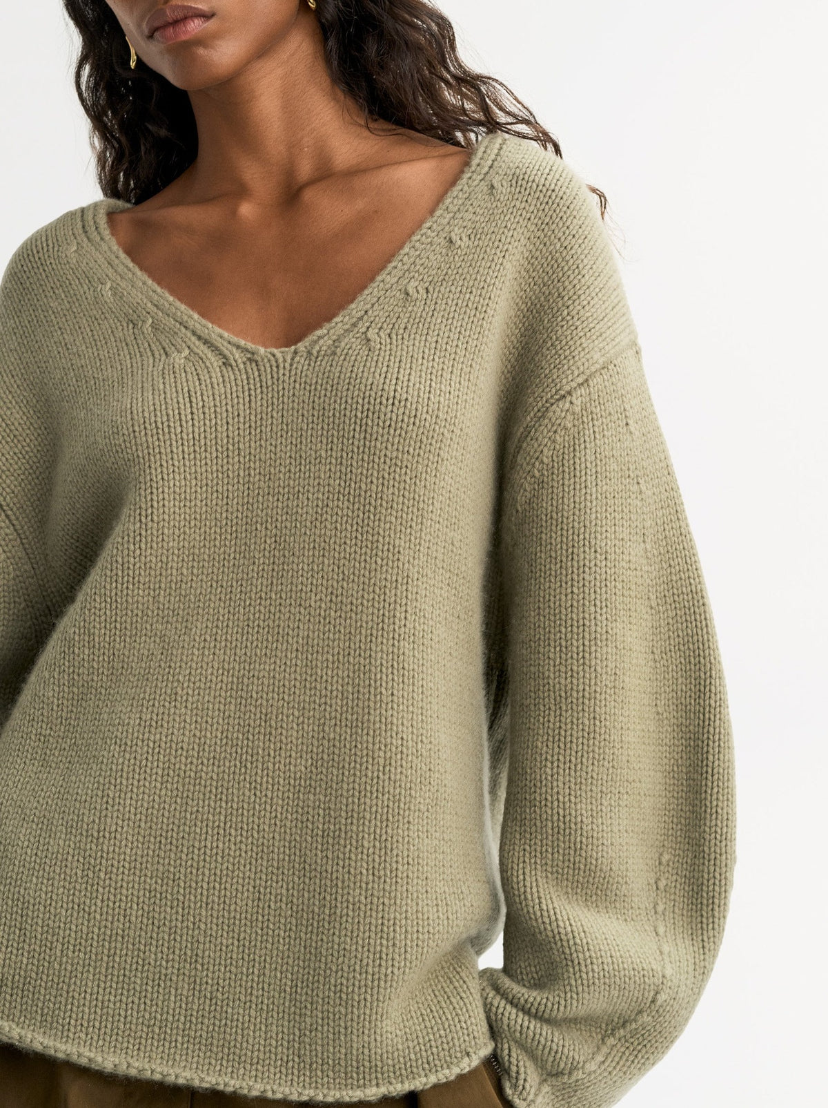 V-neck top with puff sleeves in cashmere - Green