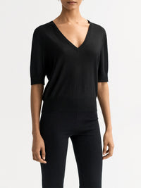 Featherlight V-neck cashmere top - Black