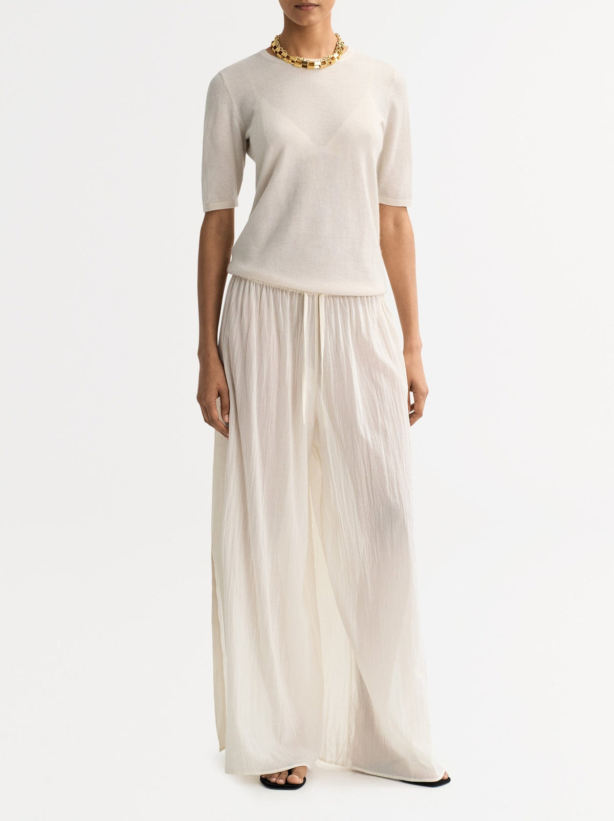 Featherlight short-sleeved cashmere top - Beige