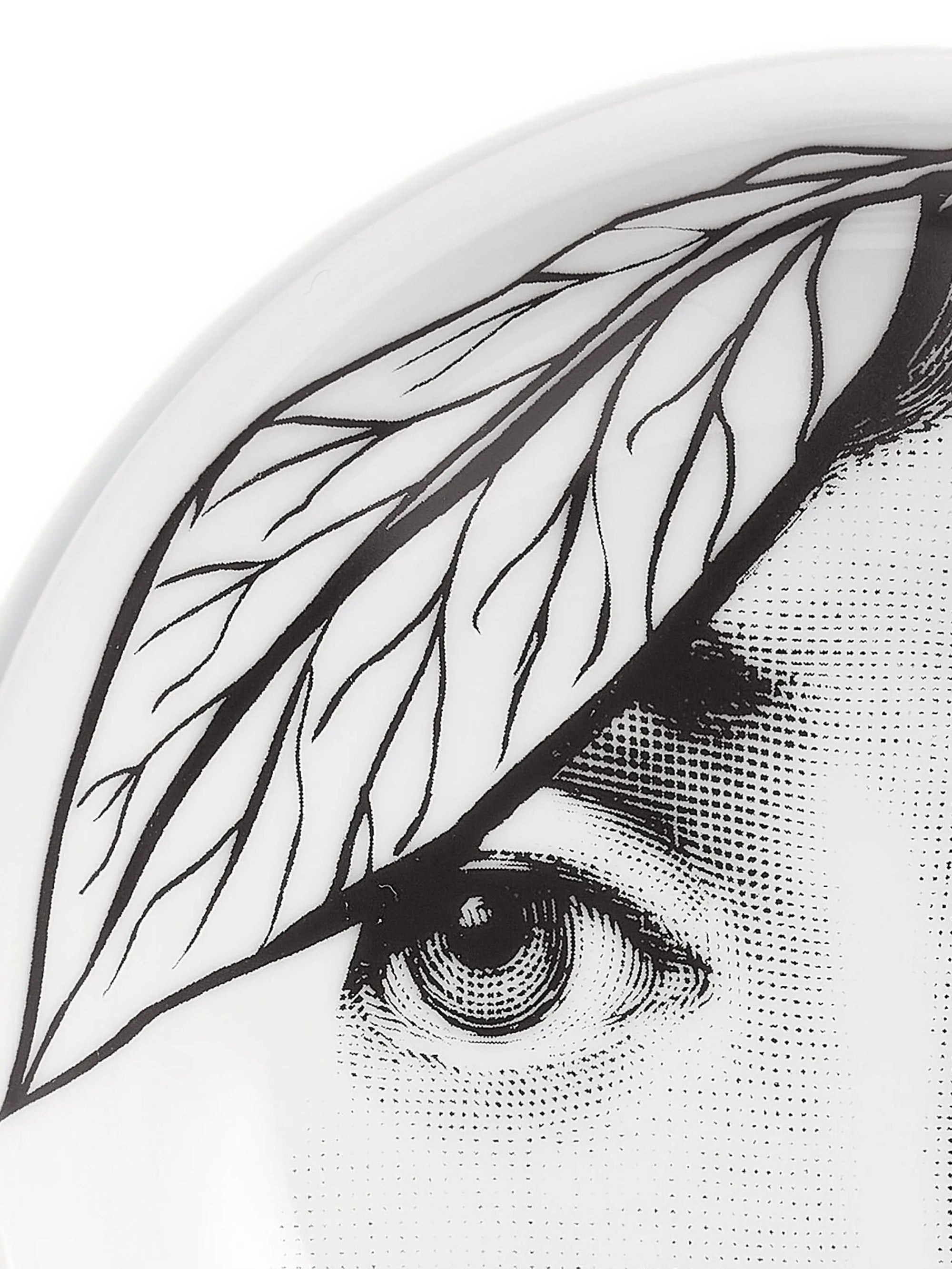 Tema e Variazioni n°24 round porcelain ashtray - Black & White