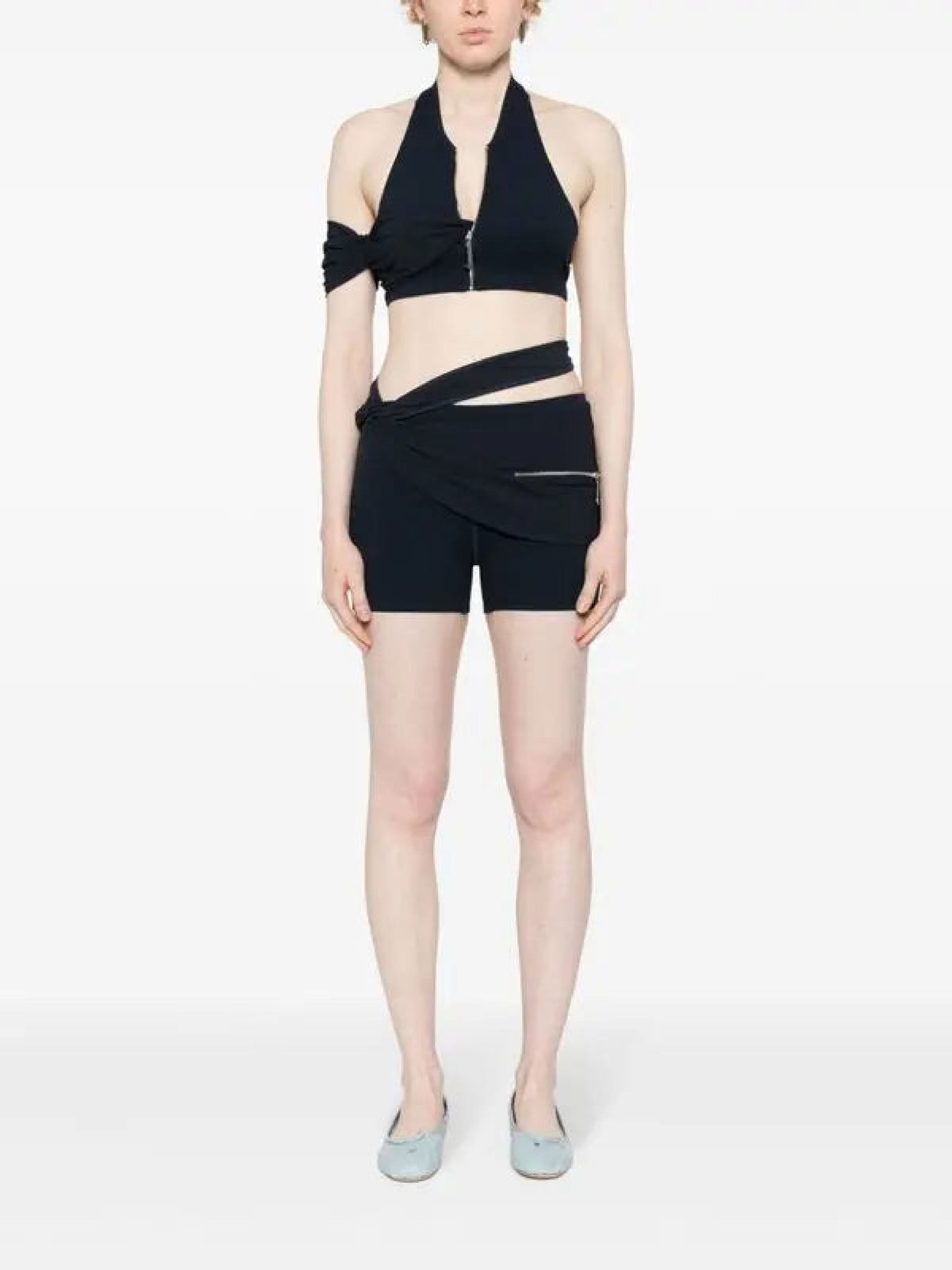 30€ / 5 sold //15 QTY / ST33%   Short Nike x Jacquemus - Dark Grey