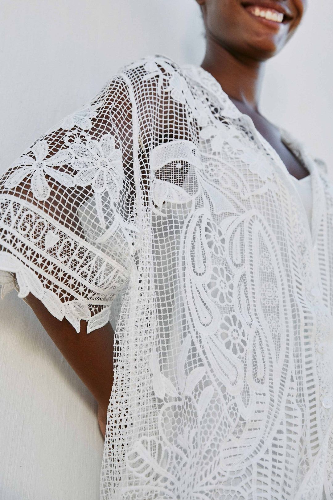 Tropical Wind Guipire Shirt - White