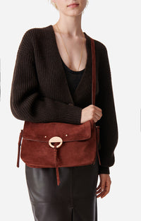 12 QTY NEW // COGNAC / Sac Bandoulière Othilia - COGNAC