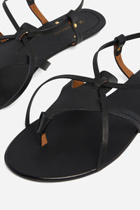 4 QTY RELIQUAT 95 // NOIR / Sandales plates - NOIR