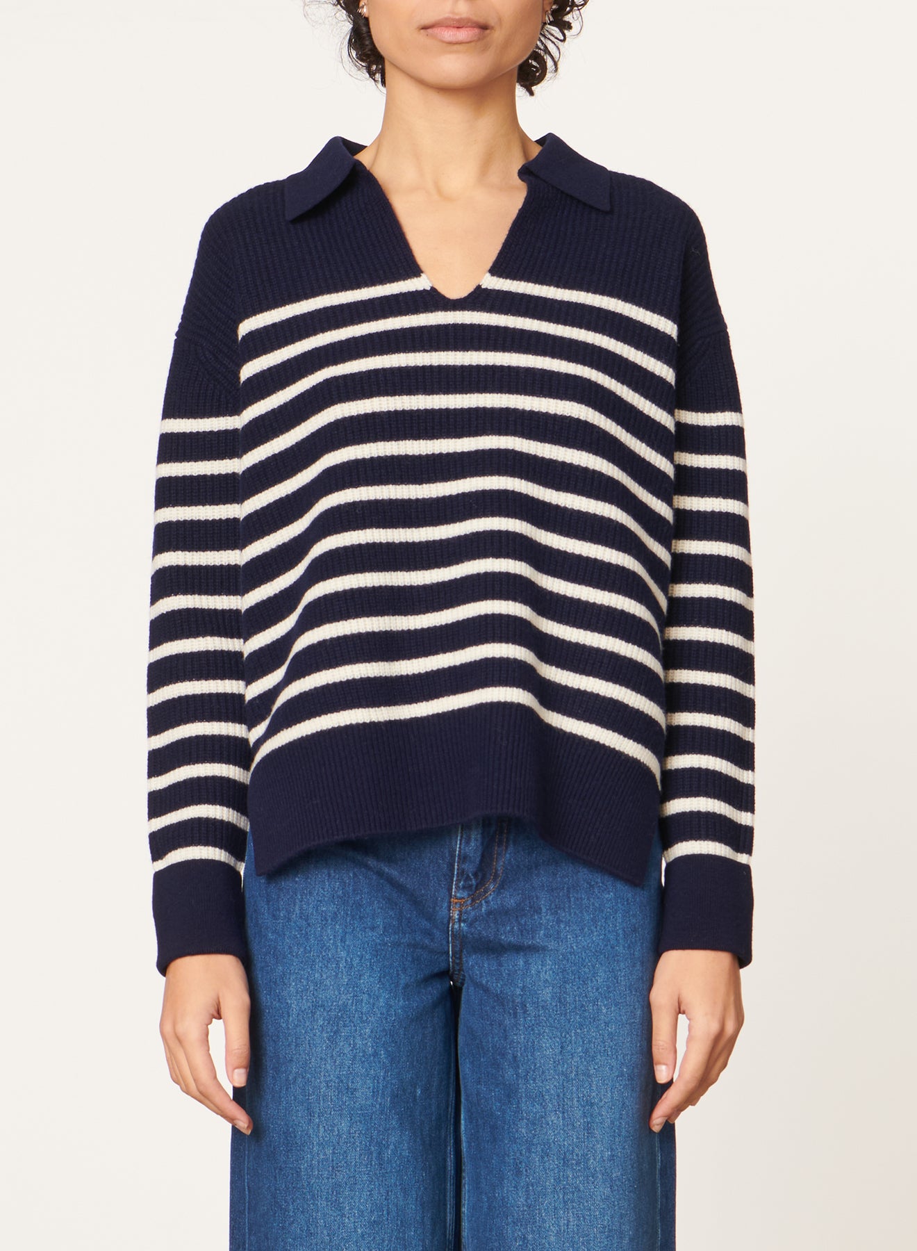 64 QTY NEW // MARINE/ECRU / Pull Valdi - MARINE/ECRU