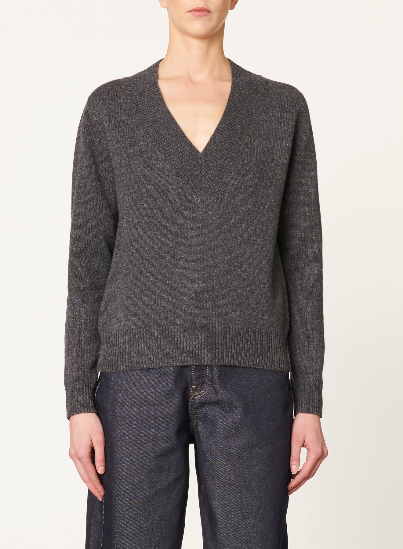 37 QTY NEW // ANTHRACITE / Pull Devora - ANTHRACITE
