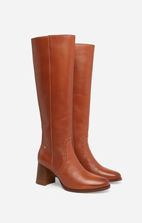 11 QTY NEW // COGNAC / Bottes en Cuir - COGNAC