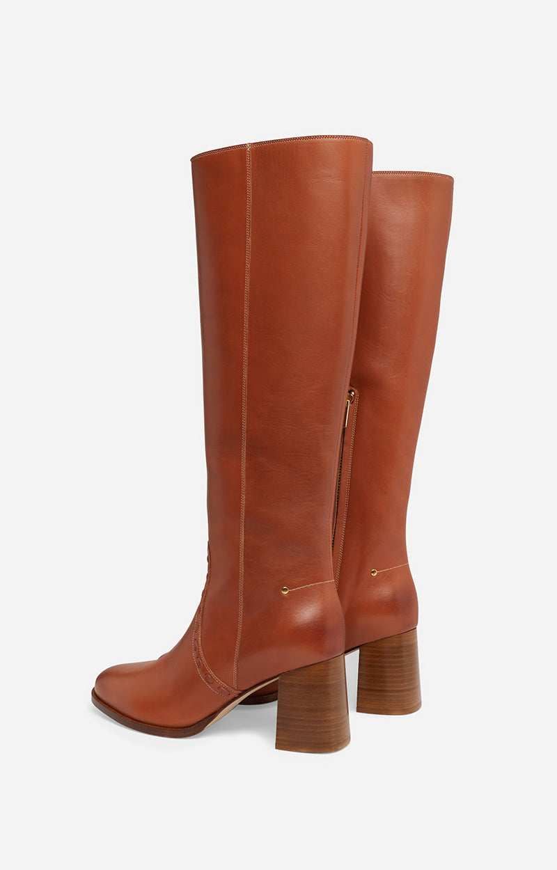 11 QTY NEW // COGNAC / Bottes en Cuir - COGNAC