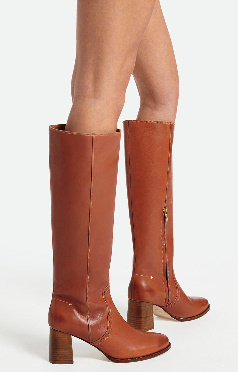 11 QTY NEW // COGNAC / Bottes en Cuir - COGNAC