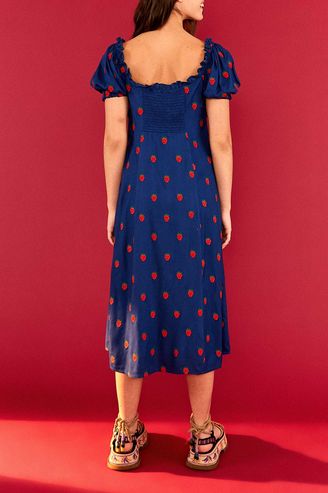 MEDIA OFF LINE_Robe midi à motif de fraises au point de croix - Bleu