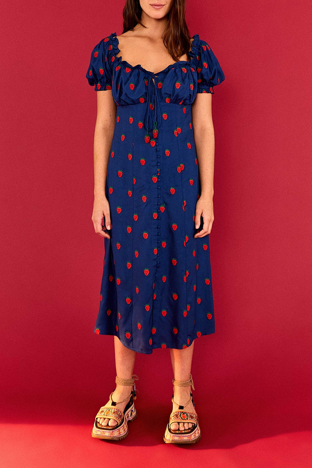 MEDIA OFF LINE_Robe midi à motif de fraises au point de croix - Bleu