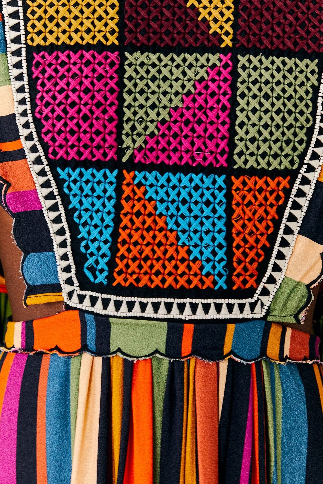 Robe midi brodée à rayures - Multicolore