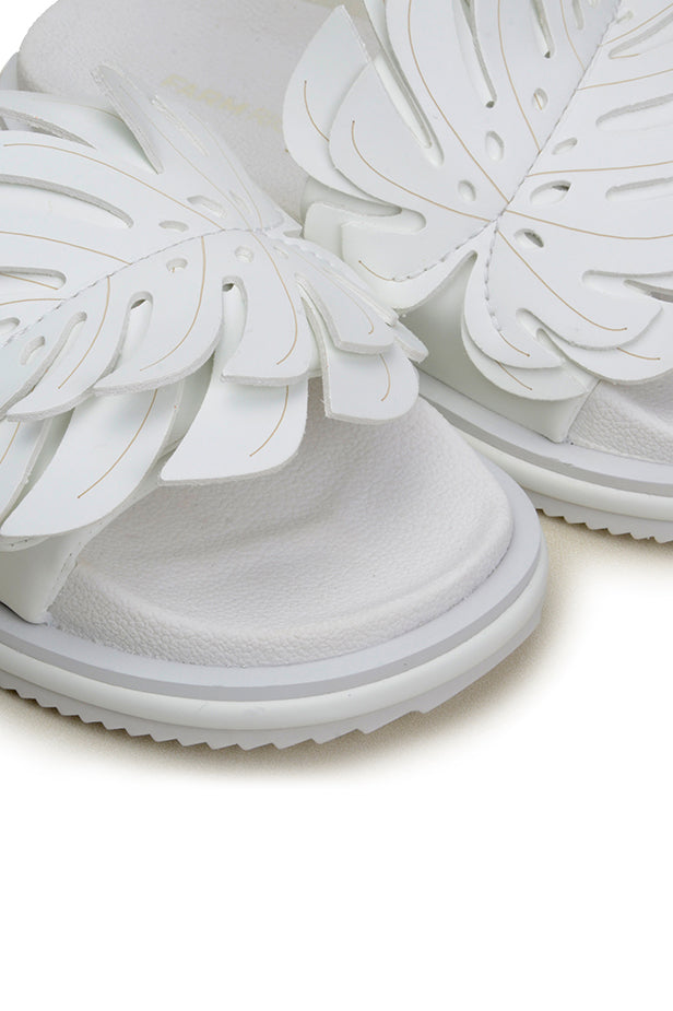 Monstera Mules with yoke - White