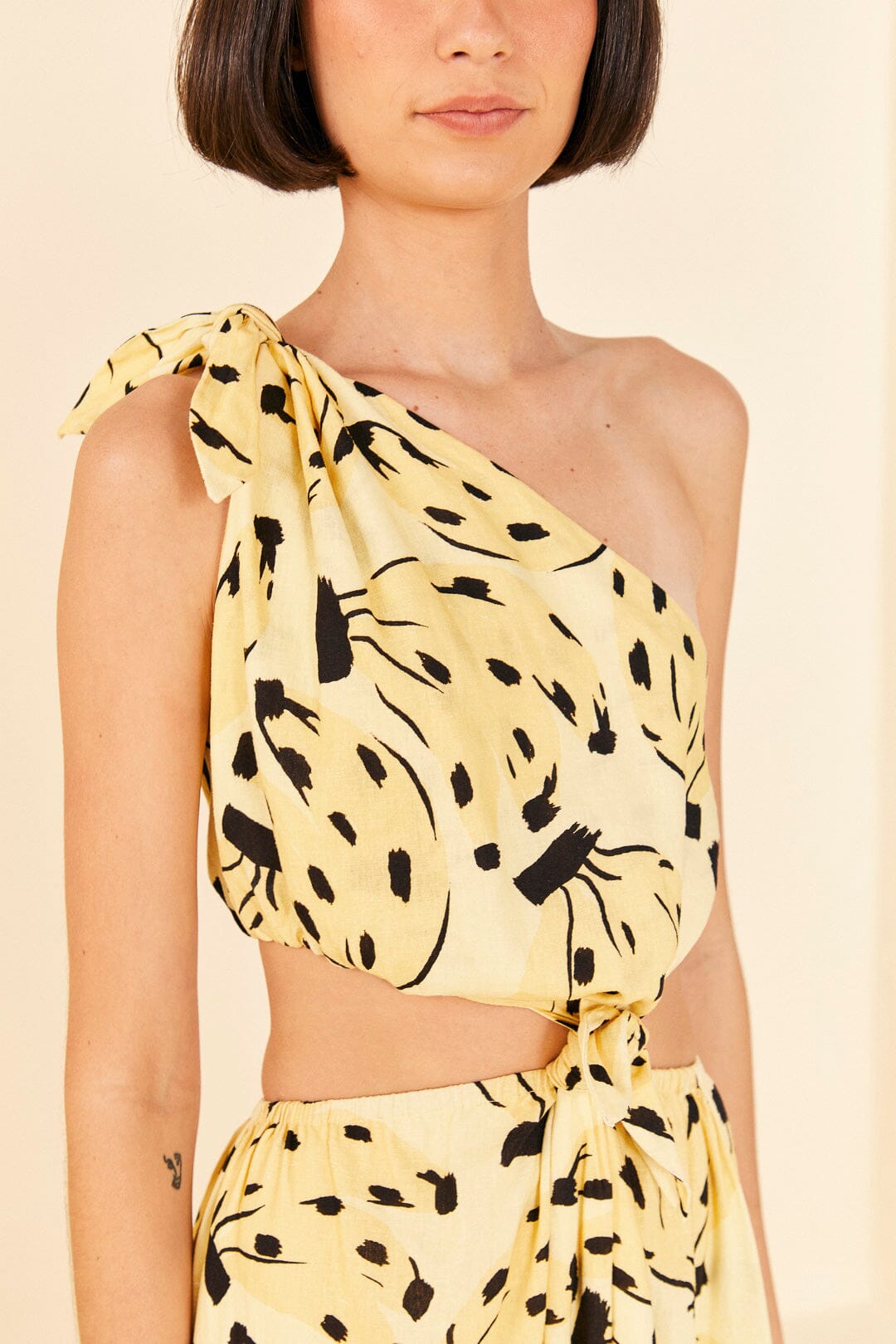 MEDIA OFF LINE_Robe midi Banana bossa en lin - Jaune