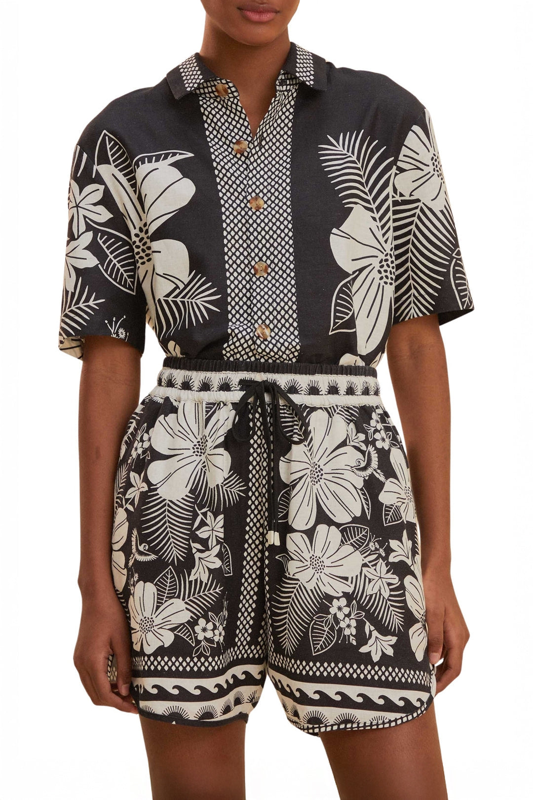 MEDIA OFF LINE_Short Macaw Elegance en lin - Noir