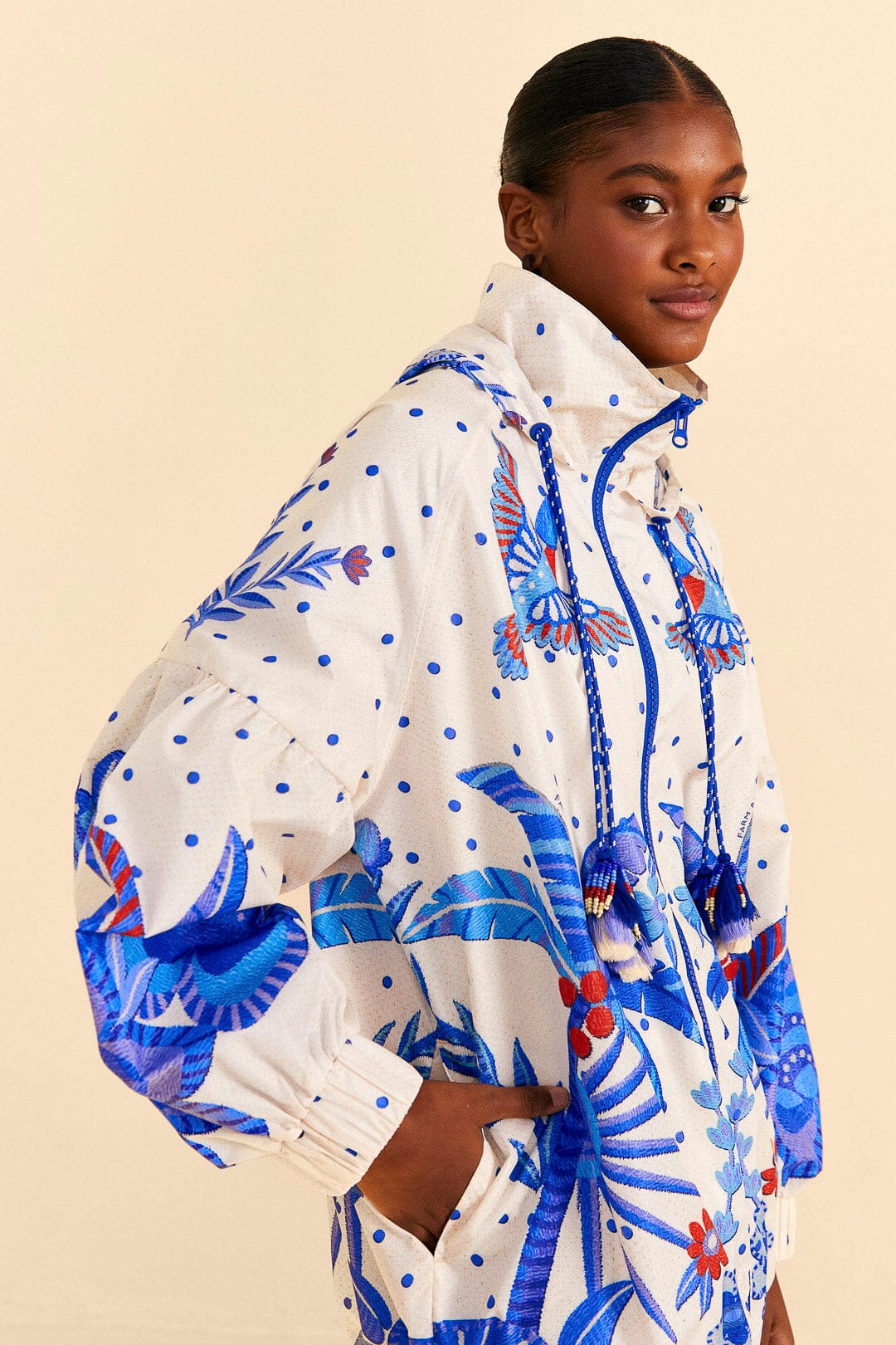 NEW_Jungle Chic Off White Vestes & Manteaux - Jungle Chic Off White