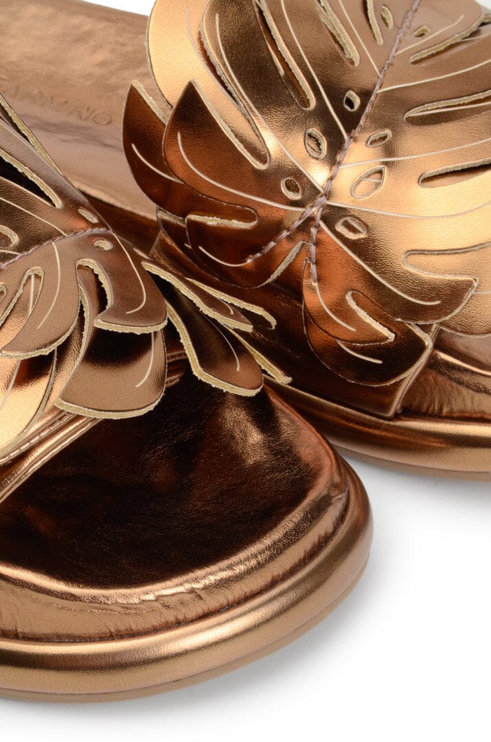 Monstera Anatomical Mules with yoke - Gold