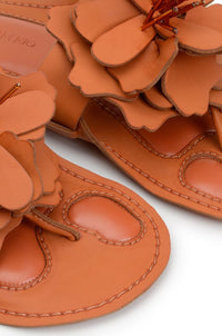 MEDIA OFF LINE_Sandales plates fleurie - Camel
