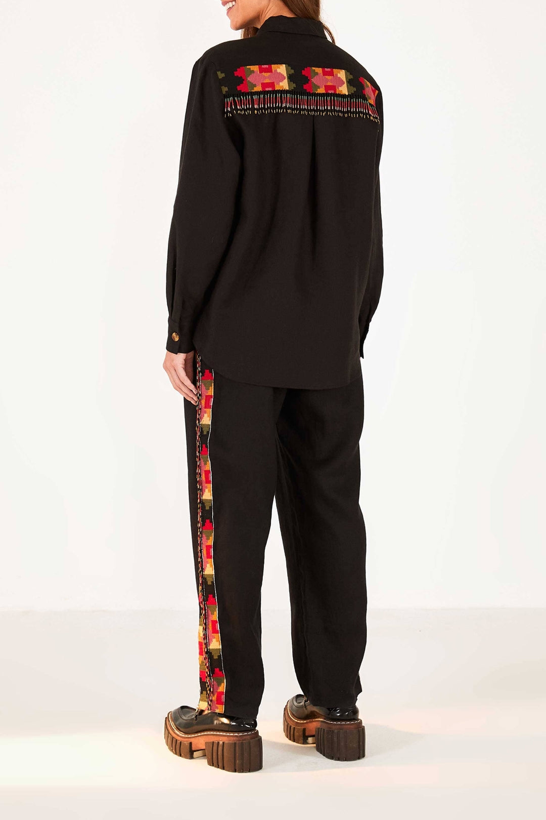 MEDIA OFF LINE_Chemise Black Beaded Fringe en lin - Noir