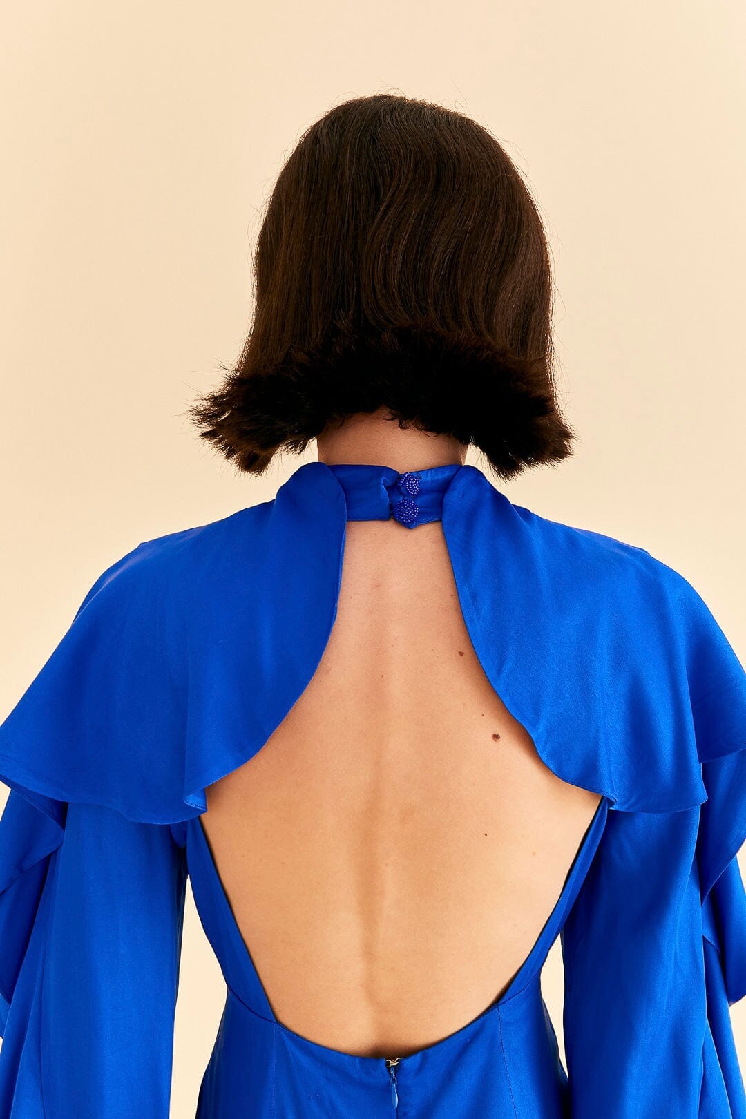 Bright Backless Ruffled Sleeve Short Dress - Blue