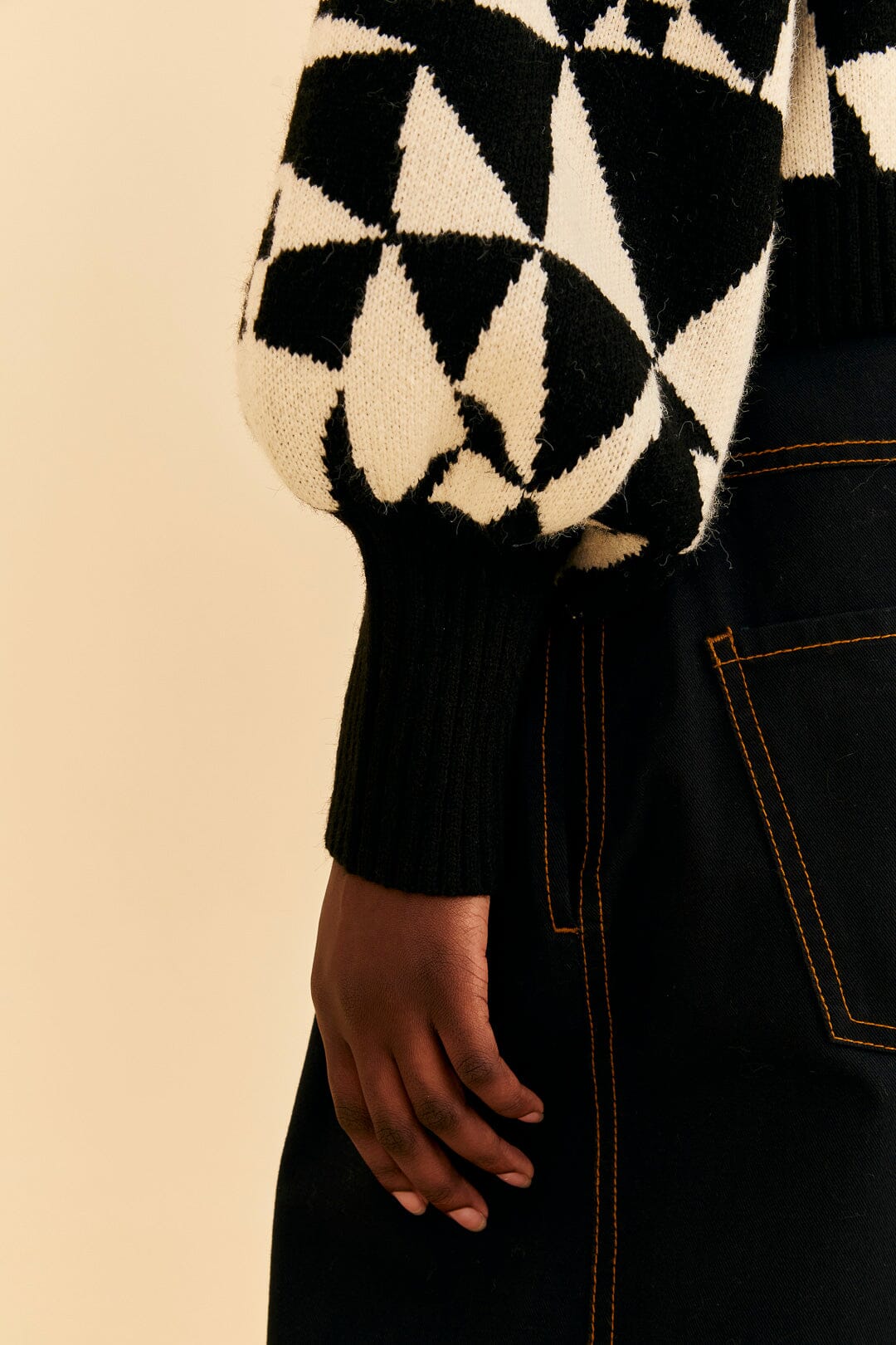 Pull avec déco cœur en maille - Noir