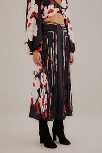 NEW_Peony Black Jupes & Shorts - Peony Black