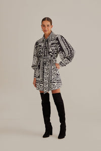 NEW_Pineapple Garden Black Robes courtes - Pineapple Garden Black