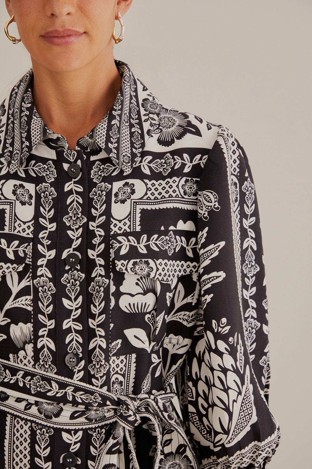NEW_Pineapple Garden Black Robes courtes - Pineapple Garden Black