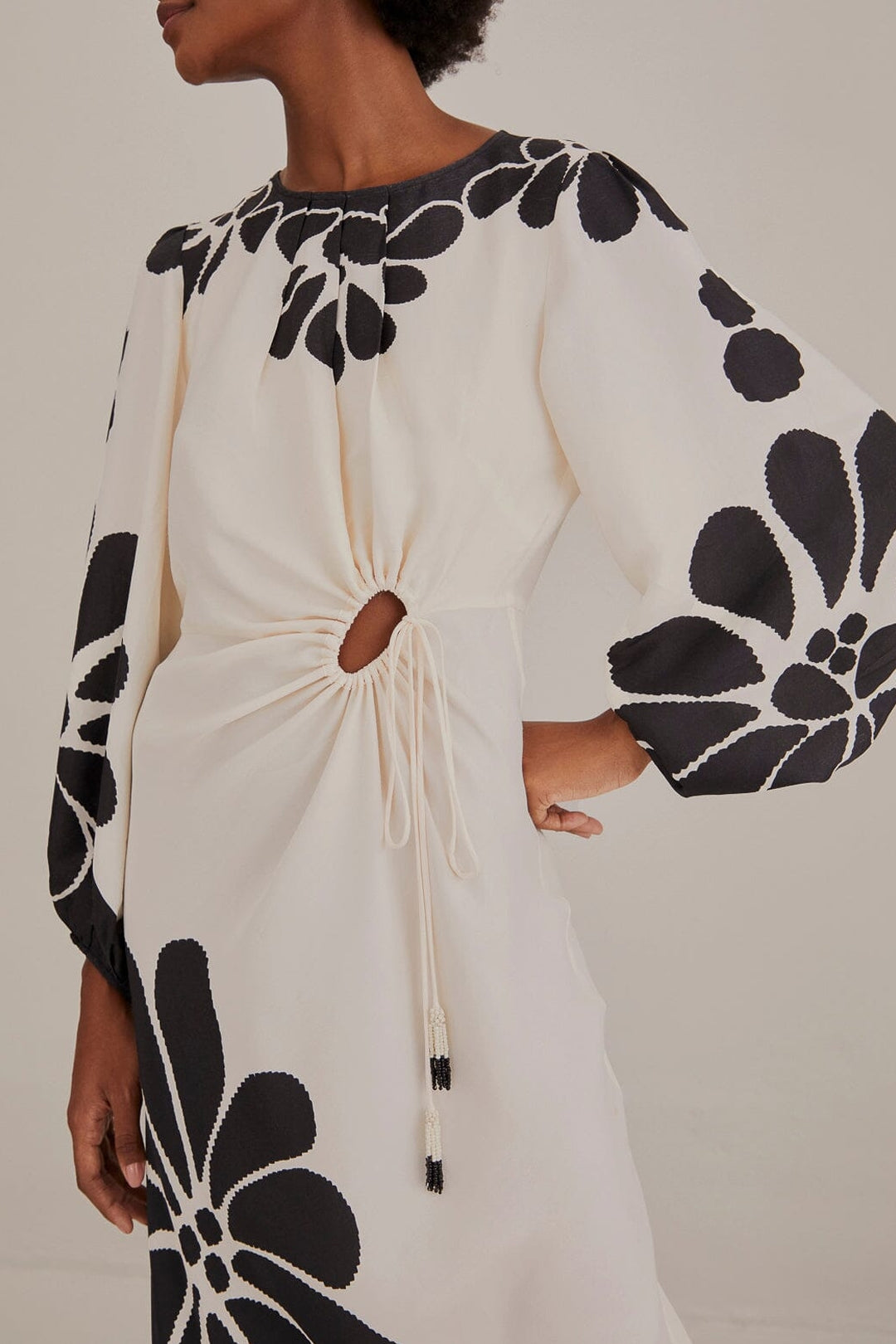 Robe longue Palermo à manches longues et découpes - Noir