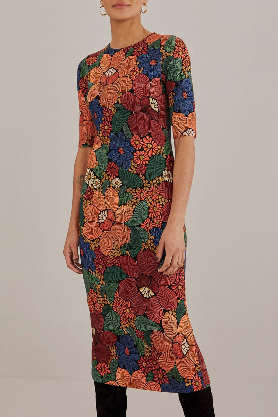 DJV_Stitched Flowers Black Robes midi - Stitched Flowers Black